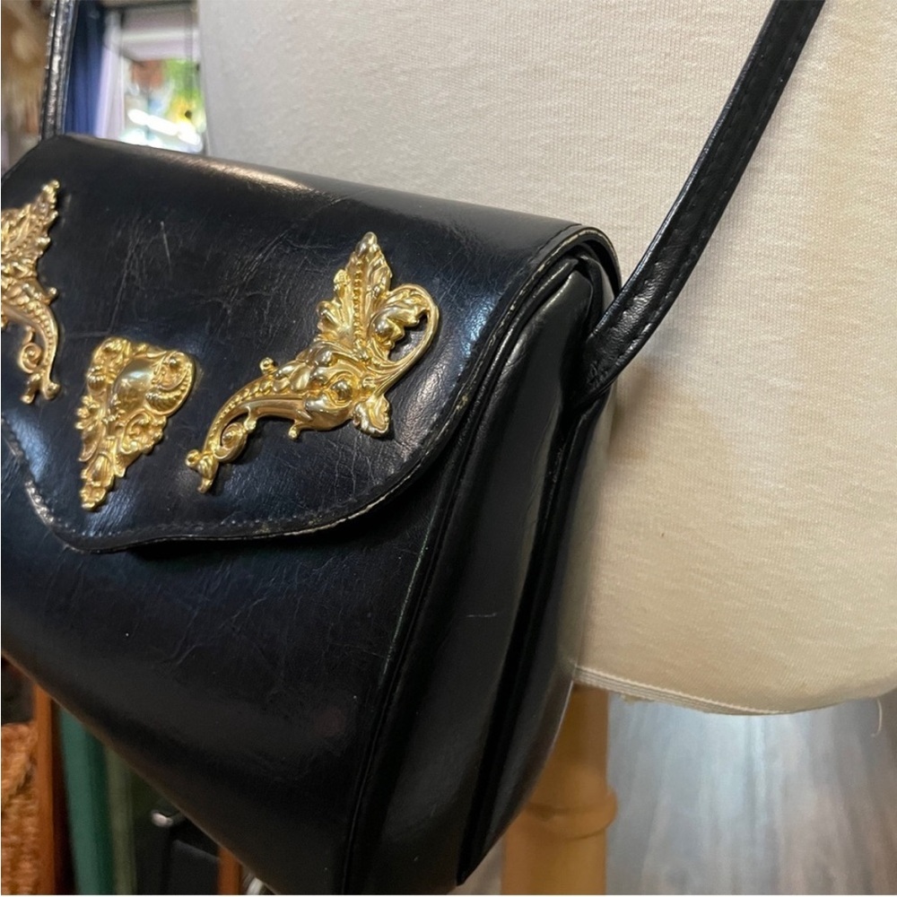 Vintage Black Leather Shoulder Bag Gold Baroque Hardware Statement Purse - Picture 3 of 14